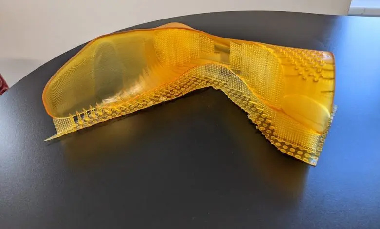 Luxinergy’s New Material and Fast DLP 3D Printing Target Orthotics Market