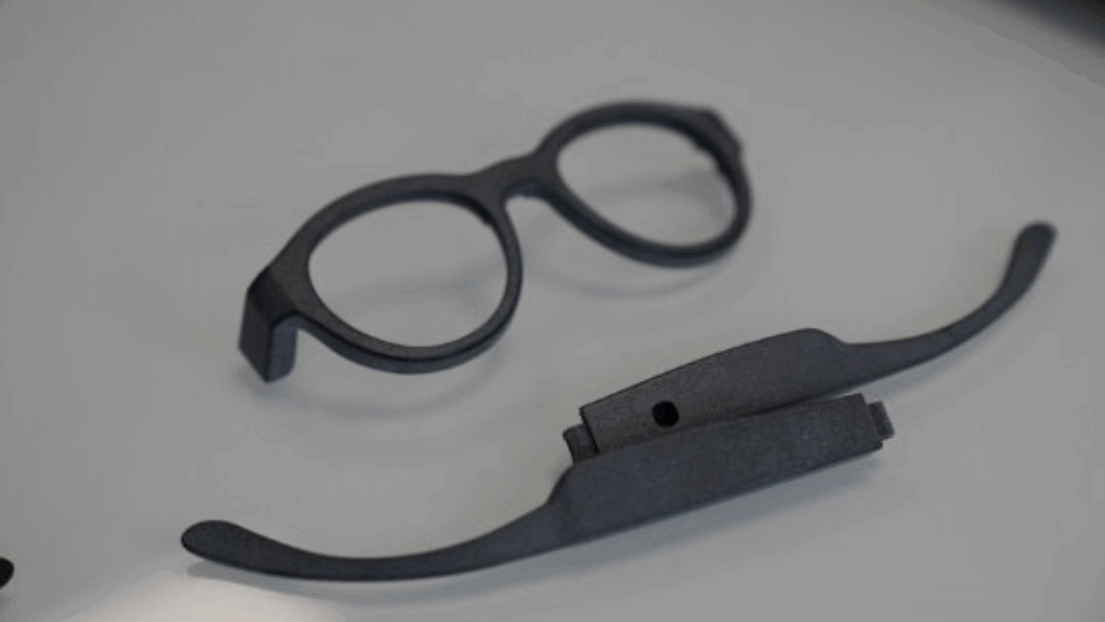 Dyslexic Children’s Glasses Printed Using HP MJF Tech