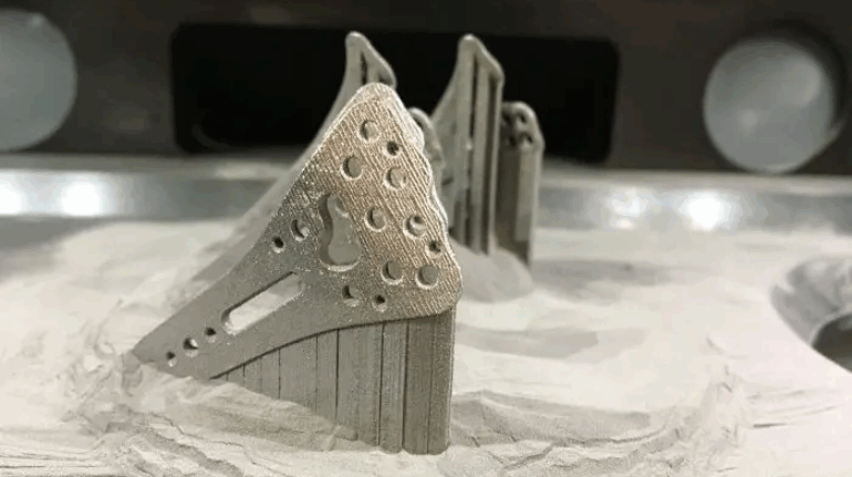 Heraeus Demonstrates Amorphous Metals for AM of Medical Implants