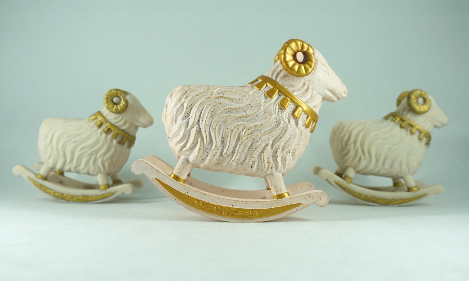 3D Printed Animal Crossing Aries Rocking Chairs with SLA and ColorJet